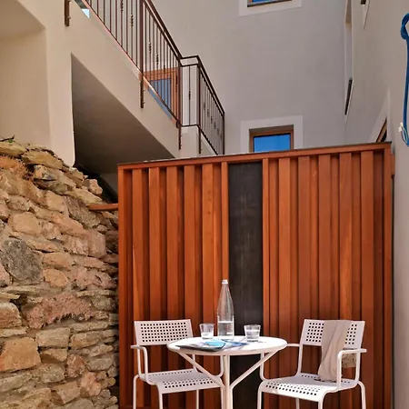 Saint Roch Отель 3*