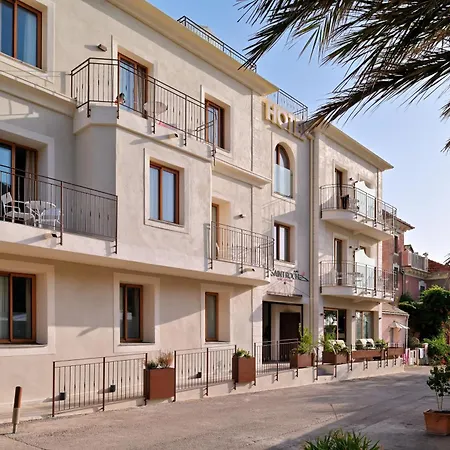 Ξενοδοχείο Saint Roch 3*
